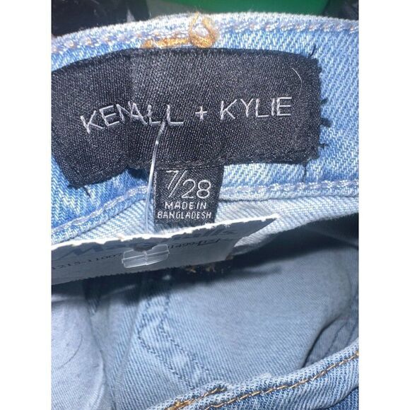 NWT Kendall + Kylie The Boyfriend Bermuda Jean Shorts  Size 7/28 - Picture 7 of 11